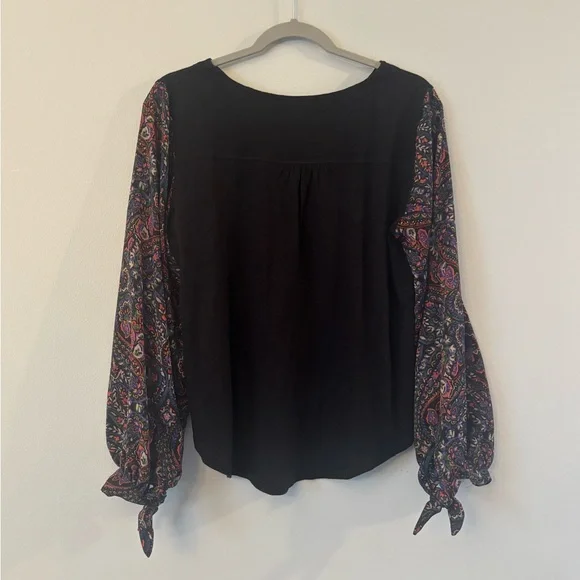 Anthropologie Maybelle Tied Sleeve Top by Akemi + Kin - Picture 4 of 10